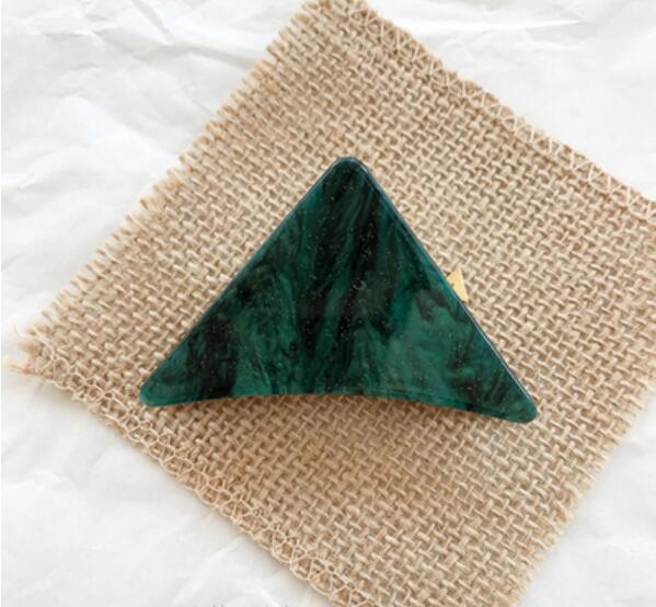 Emerald Geometrical Triangle Hairpins
